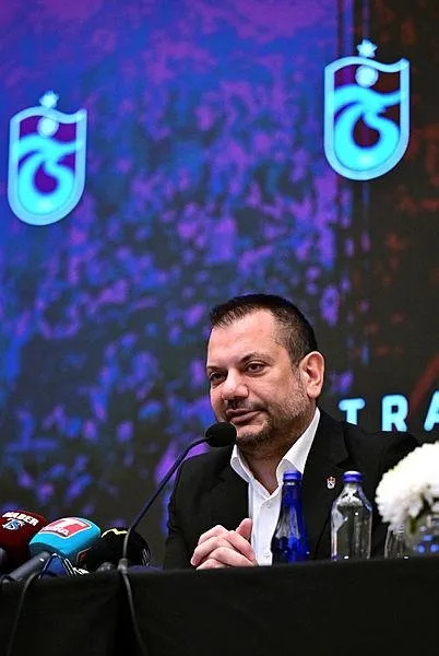 trabzonspor-baskani-ertugrul-dogan-ve-abdullah-avcidan-transfer-aciklamasi-anlastigimiz-oyuncular-var-camiaya-1714470791466.jpeg Trabzonspor Başkanı Ertuğrul Doğan ve Abdullah Avcı'dan 'transfer' açıklaması: Anlaştığımız oyuncular var | Camiaya birlik çağrısı-4