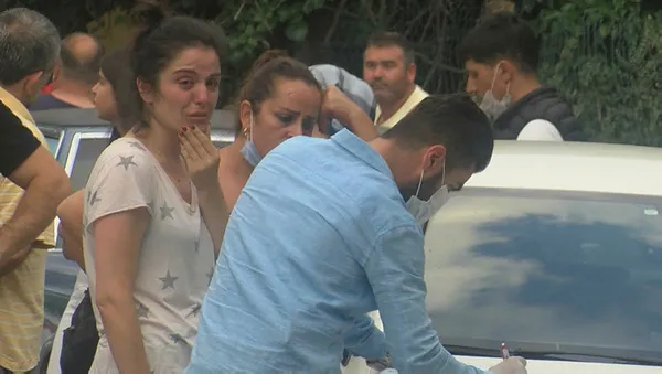 istanbulda-esini-isiran-kopegi-silahla-vurarak-oldurdu-1595704278425.jpg İstanbul'da eşini ısıran köpeği silahla vurarak öldüren adam gözaltına alındı-2
