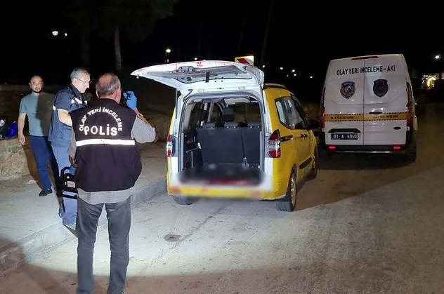 Adana'da laf atma kavgasından kan aktı!