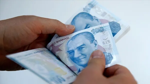 eytliler-dikkat-maas-farklari-secilen-bankalara-yatiriliyor-1680983192931.jpeg EYT'liler dikkat: SGK tarafından fark ödemesi yatırılıyor!-3