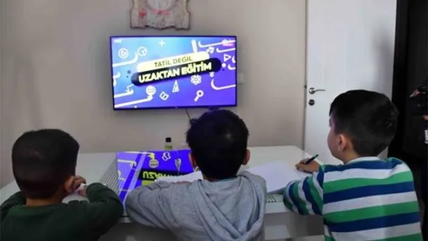 Son dakika: Bakan Selçuk'tan EBA'daki "tartışmalı içerikle" ilgili açıklama-1