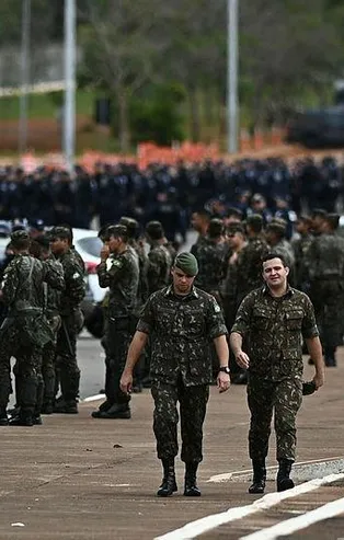 Brezilya'daki ABD ve CIA destekli darbe girişiminde 1200 kişi gözaltına alındı!