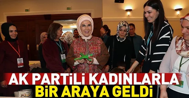 Emine Erdoğan AK Partili kadınlarla bir araya geldi