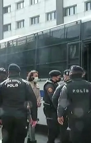 Son dakika: Adnan Oktar davasında yakalama kararı üzerine gözaltına alınan 50 sanık tutuklandı