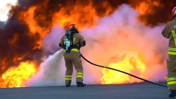 Son dakika: İstanbul Havalimanı'nda nefes kesen yangın tatbikatı gerçeğini aratmadı-4