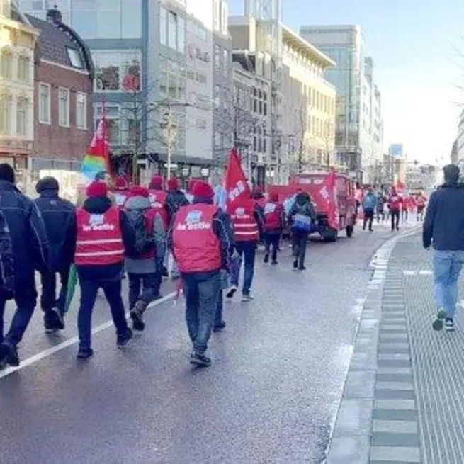 Rusya-Ukrayna savaşı sonrası toparlanamayan Avrupada işçiler sokağa indi!