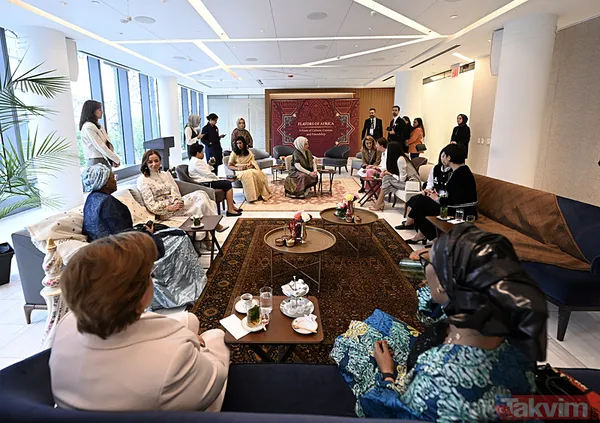 Bu Baskıda, Kıtanın 5 Farklı Bölgesinden 58 Özgün Yemek Tarifine Yer Verdiklerini Dile Getiren Emine Erdoğan, Şöyle Devam Etti: "Bugün Tanıttığımız Yeni...