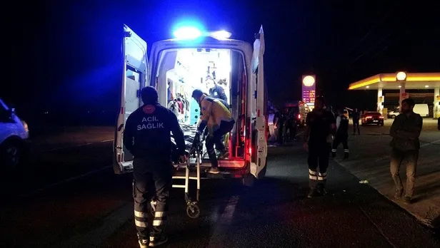 Diyarbakır'da akşam vakti korkunç kaza! Minibus, duran tıra arkadan çarptı: 1 kişi öldü-2