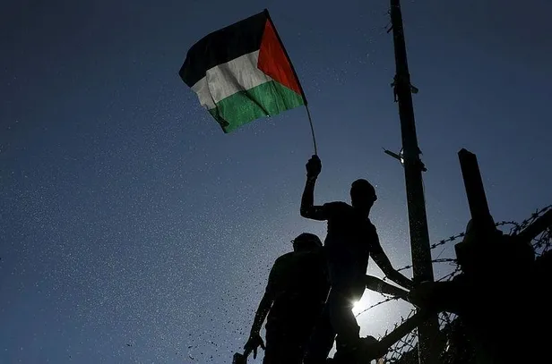 trumpin-sozde-baris-planinin-ayrintilarinda-neler-var-1580463630707.jpeg Başkan Erdoğan rest çekmişti! Trump'ın sözde barış planının ayrıntılarında neler var?-1