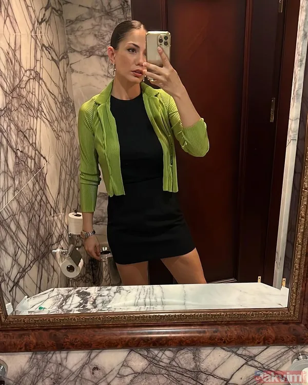 Demet Özdemir mavi bikinisiyle paylaştı! Oğuzhan Koç’un müstakbel eşi sosyal medyayı salladı! Sere serpe uzanarak güneşlenen Demet... - 8