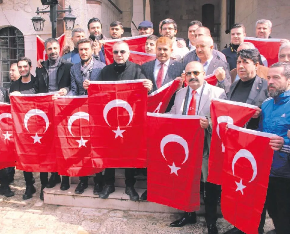 Mehmetçiğe ay yıldızlı moral