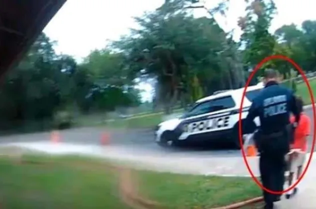 ABD polisinden bir skandal daha! 6 yaşındaki çocuğa kelepçe!