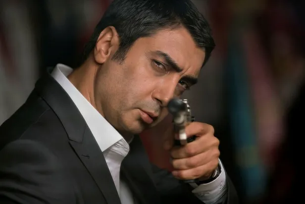 ozlemle-beklenen-kurtlar-vadisinden-mujde-bir-turlu-gelmiyor-meger-yeni-sezonun-cekimleri-1700037757048.jpg Meğer yeni sezonun çekimleri... Hasretle beklenen Kurtlar Vadisi'nden müjde bir türlü gelmiyor!-5