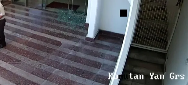 Bilir kişi noktayı koydu: "Darbecilerin katliam görüntülerinde montaj yok!"-1