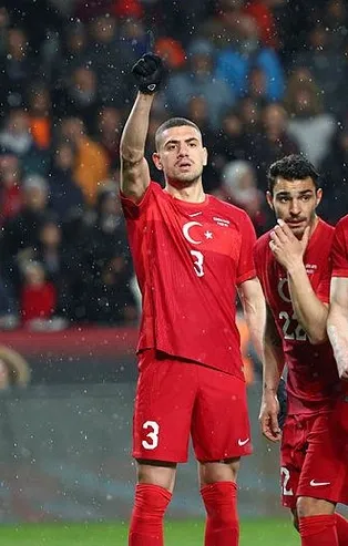 Ay-Yıldızlılar Konya'daki dostluk maçında İtalya'ya mağlup oldu