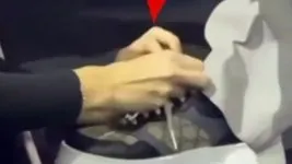 Kenan Doğulu'ya seyirci yardımı