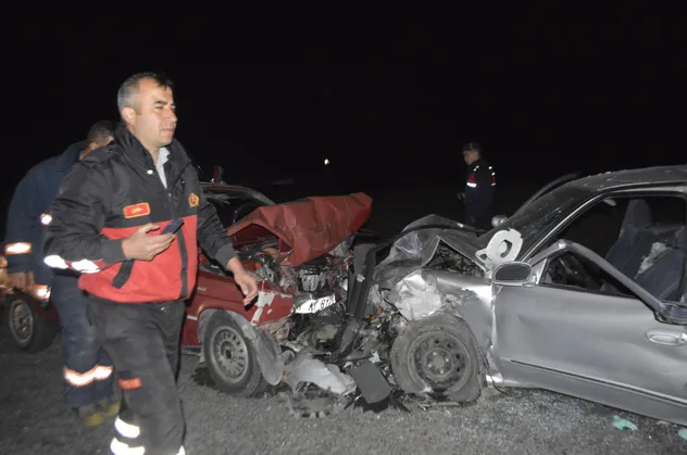 Tavşanlı'da trafik kazası: 1 ölü, 3 yaralı