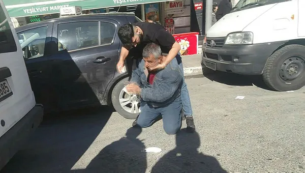 istanbulun-kalbinin-attigi-yerde-korkunc-olay-borc-tahsili-akillara-durgunluk-verdi-1644749610005.jpg İstanbul'un kalbinin attığı yerde korkunç olay! Borç tahsili akıllara durgunluk verdi...-5