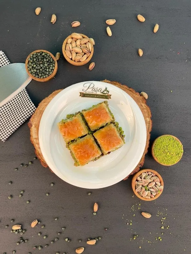 Paşa Efendi Künefe: “Lezzetli baklava ısırınca ağızda erimeli!”-2