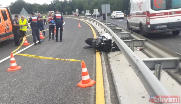 Düzce'de korkunç kaza! Motosiklet refüje çarptı: İki genç hayatını kaybetti - 1