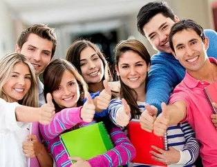 Üniversiteliye 2 bin 425 TL