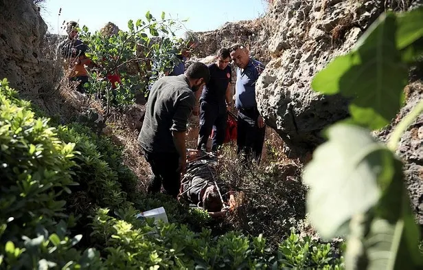 manzara-icin-ciktigi-falezlerden-tuvaletini-yaparken-dustu-1656404920924.jpeg Manzara için çıktığı falezlerden tuvaletini yaparken düştü!-2
