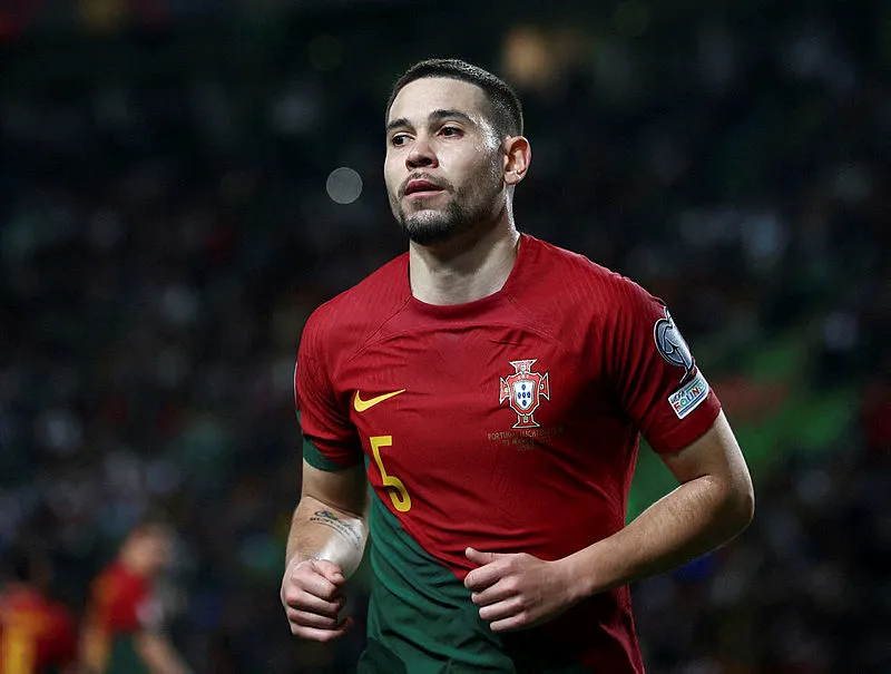 Galatasaray'dan PSG, Barcelona ve Real Madrid'e transfer çalımı! - 14