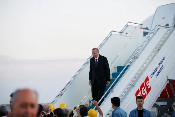 İstanbul Yeni Havalimanı'na ilk uçuşu Erdoğan'ın uçağı yaptı-3