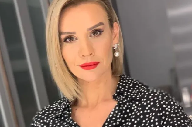 ESRA EROL SON BÖLÜM ATV İZLE! "İkimizde kocaya kaçıyoruz" diye not bırakıp giden iki kardeş nerede?