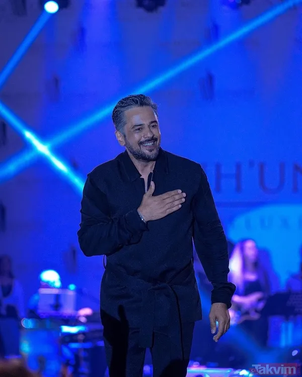 8 yıl önce boşanan eski eşlerden nikah masasında poz! Emre Altuğ paylaştı! Çağla Şıkel’den evlilik açıklaması geldi - 14