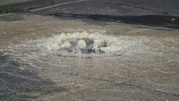 Uyarılar sonrası 3 ilde kuvvetli sağanak! Zonguldak, Kocaeli ve Sakarya'da sokak ve caddeler göle döndü-6