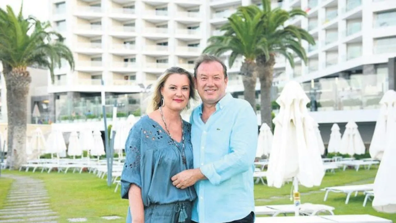 Şoray Uzun ve eşi Elçin Uzun evliliklerinde 26 yılı devirdi