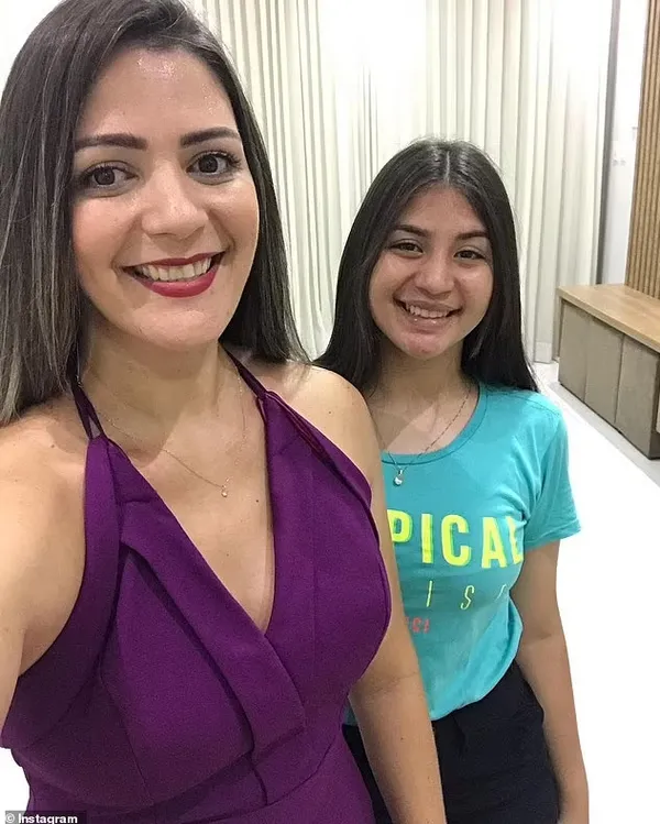 yuzme-havuzunda-felaket-saclari-yuzme-havuzunun-filtresine-takildi-olumden-dondu-1639428259242.jpg Yüzme havuzunda felaket! Saçları yüzme havuzunun filtresine takıldı ölümden döndü-3