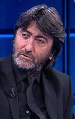 Dilmen linç kampanyası başlatanlara dersini verdi