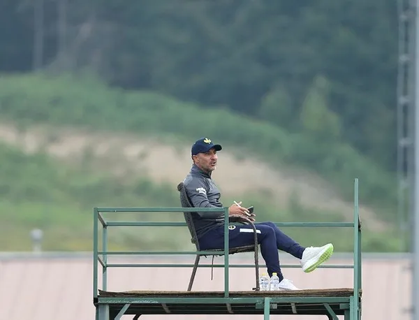 Fenerbahçe işini şansa bırakmıyor: Ya Cornelius ya Sörloth-10