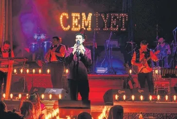 Cem Belevi 70'lere döndürdü