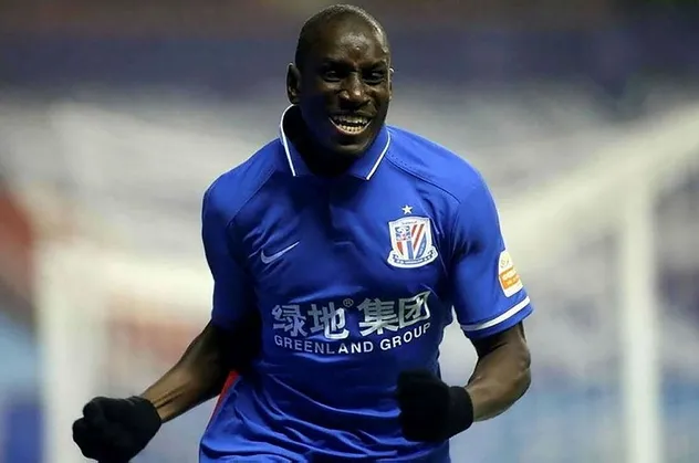 Göztepe transfer bombasını patlatıyor! Demba Ba...
