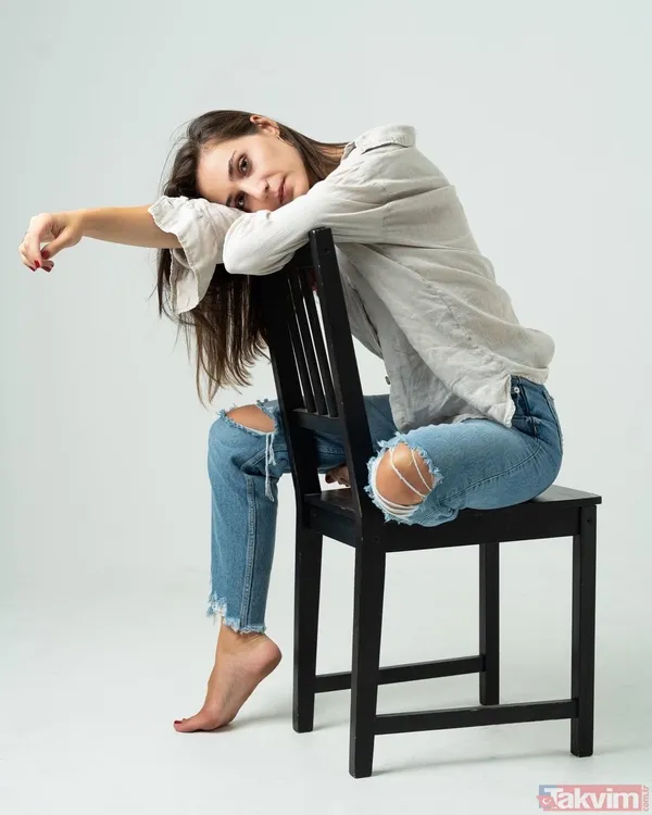 Üç Kız Kardeş'in Derya'sı Melisa Berberoğlu'nun annesine bakın! Güzelliğiyle hayran bıraktı gören dilini ısırdı “Huysuz ve tatlı” - 3