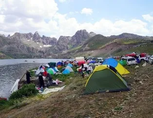 Terörden arındırılan Cilo Sat Dağları'ndaki güzellikler doğaseverleri cezbetti! Binlerce ziyaretçi akın etti