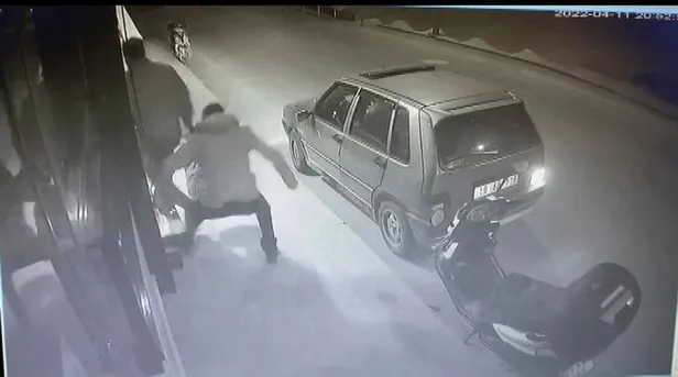 Sinop'ta kendisini eve bırakmasını söylediği kurye teklifini reddedince bıçakladı-5
