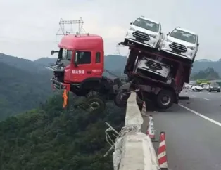 İnanılmaz Trafik Kazaları