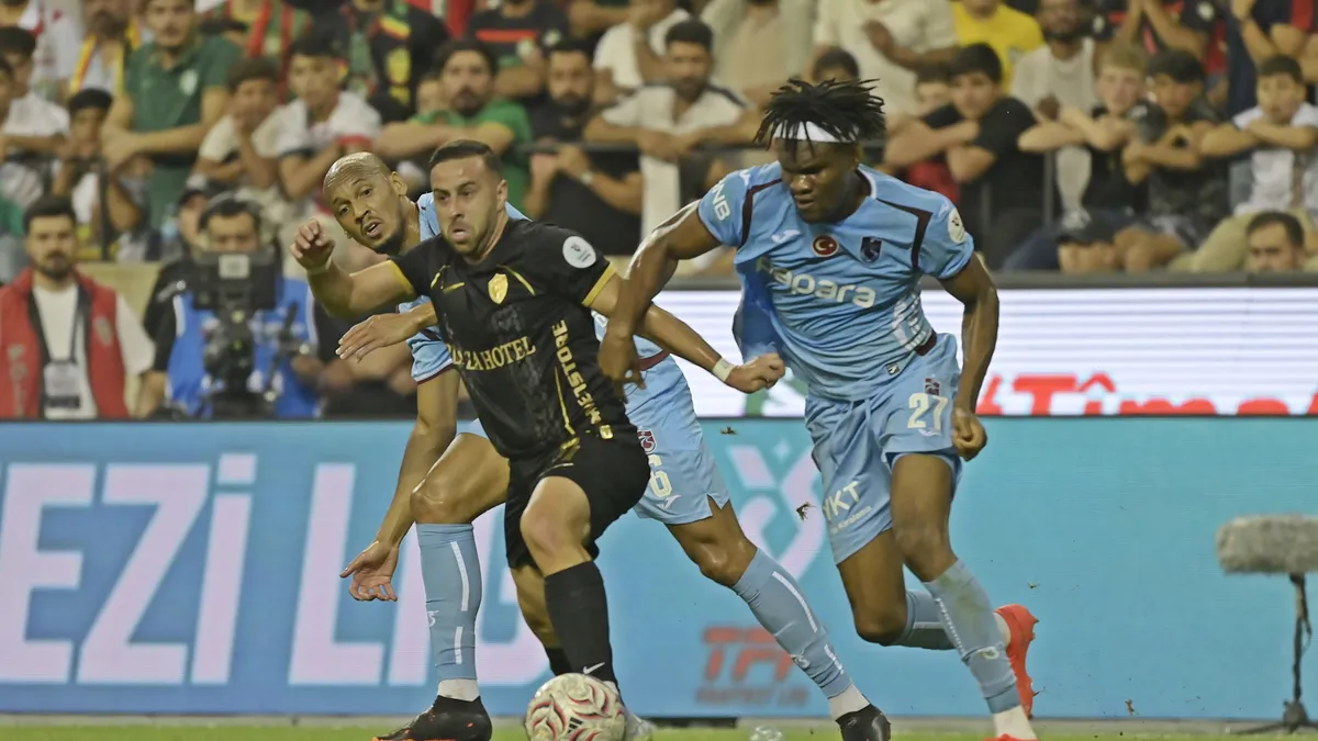Amed Sportif Faaliyetler, 90. dakikada Orban'la Trabzonspor'u 2-1 yendi; Diyarbakır Stadyumu'nda rakip gol müziği çalındı