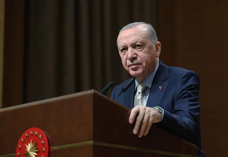 Başkan Recep Tayyip Erdoğan, Cumhurbaşkanlığı Külliyesi'nde, 110. Dönem Kaymakamlar Kurası Töreni'ne katılarak bir konuşma yaptı. (AA)