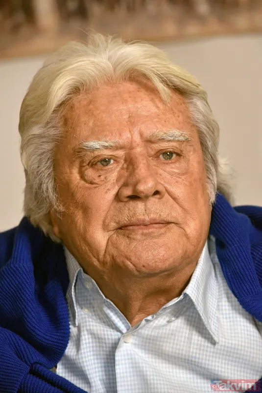 Yeşilçam'ın efsanesi Cüneyt Arkın için çok özel paylaşım! Kuruluş Osman'daki set arkası görüntüleri duygulandırdı... - 27