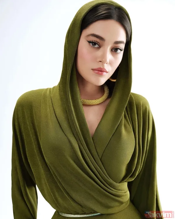 Aynadaki Yabancı’nın Azra’sı Simay Barlas’ın annesi “Böyle anne mi olur” dedirtti: Gören ablası sandı! - 4