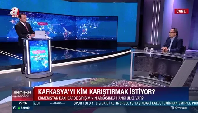 "Ermenistan'da iki güç çarpışıyor"