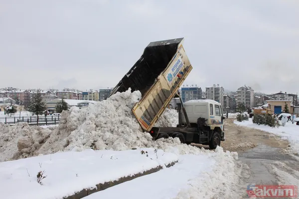 Türkiye'nin en büyük 3. gölü! Kuraklıkla can çekişen Beyşehir Gölü'ne kar döküldü - 12