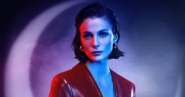 Akıncının gazeteci Nergisi Büşra Develinin annesini görenler şaştı kaldı! Büşra Develinin annesi adeta ablası gibi duruyor...