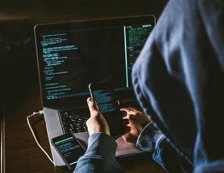 Dolandırılan ünlü isimler