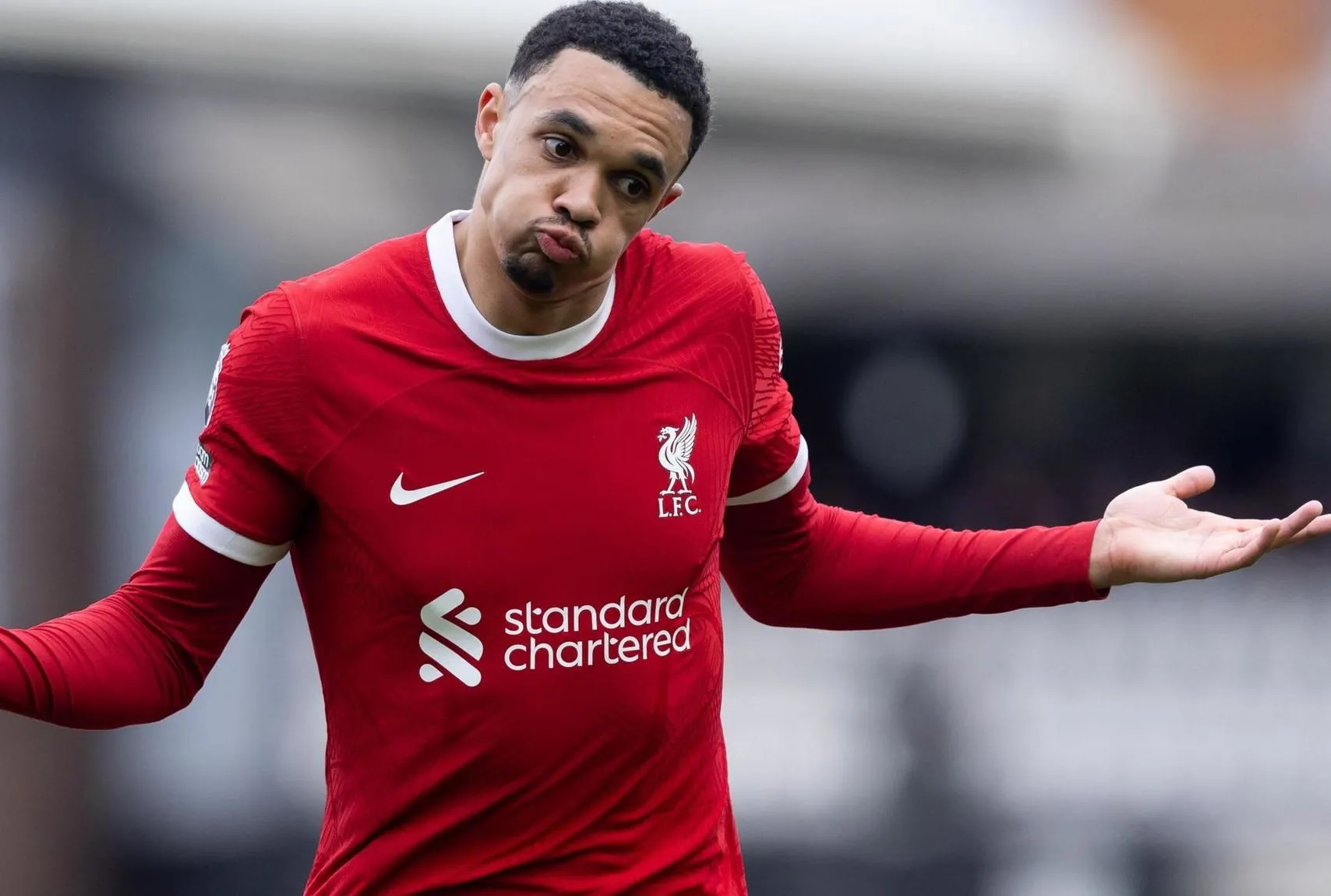 Liverpool’un sol beki Nantes’i alıyor